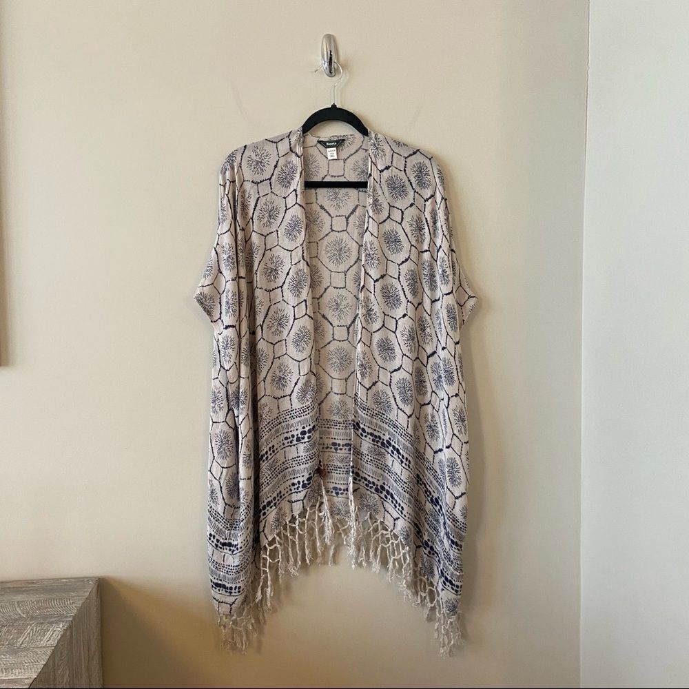 Roots-east Coast Wanderlust Fringe Lightweight Kimono (O/S) - Picture 4 of 10